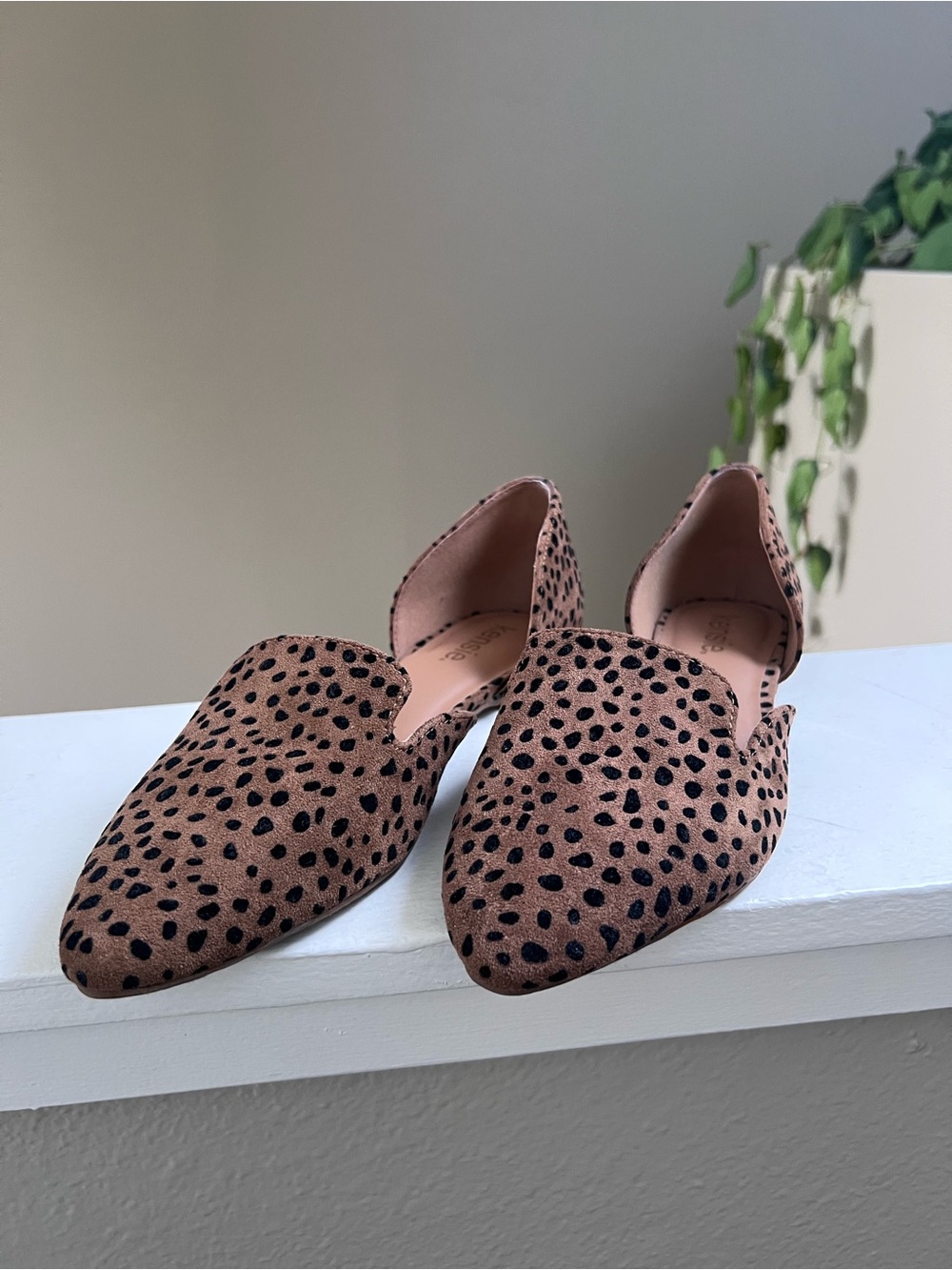 Kensie Cheetah Leopard Print D’Orsay Pointed Toe Flats Size 8